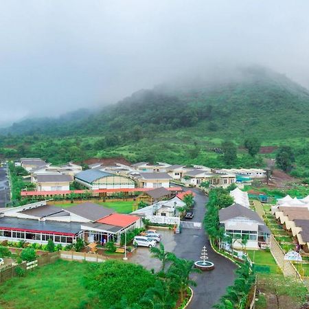 Rainforest Resort And Spa, Igatpuri Buitenkant foto