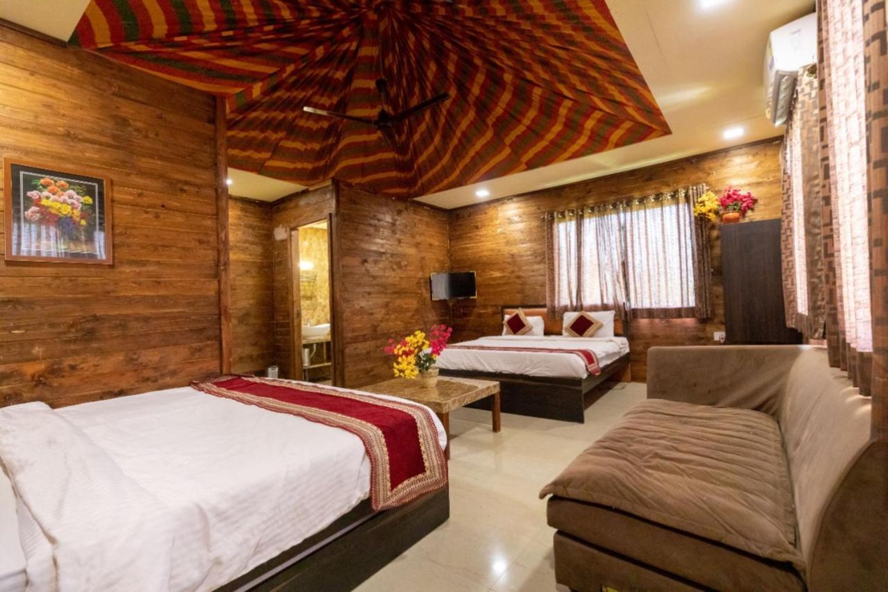 Rainforest Resort And Spa, Igatpuri Buitenkant foto