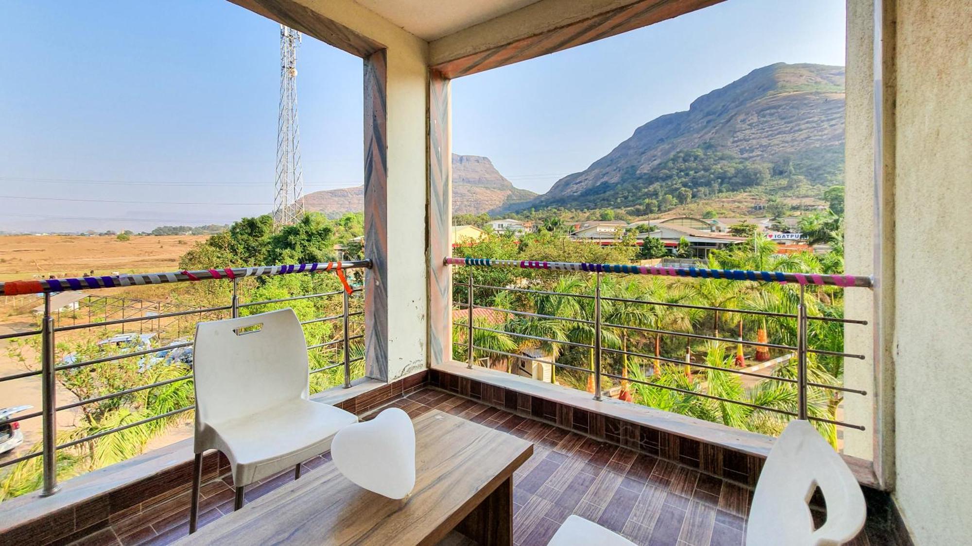 Rainforest Resort And Spa, Igatpuri Buitenkant foto